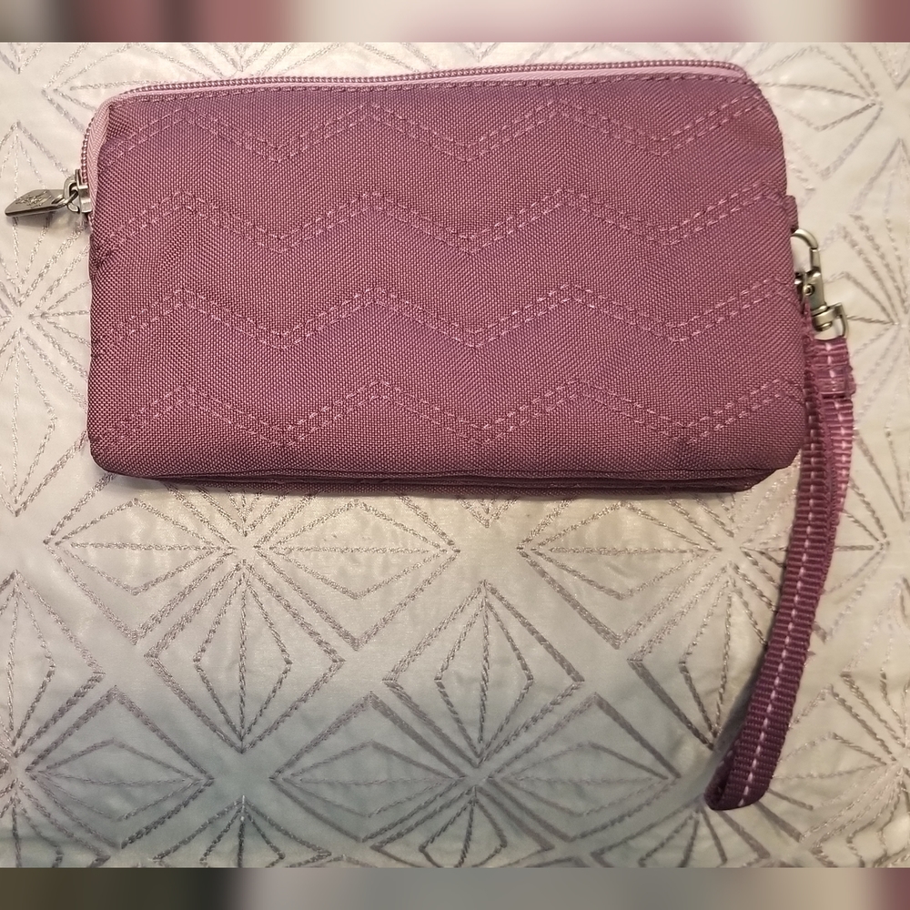 Multi-pocket Wristlet - Picture 3 of 6